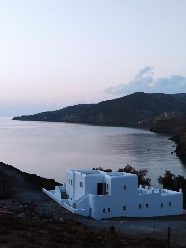 Το Κυμα . Appartement Livadi  Buitenkant foto
