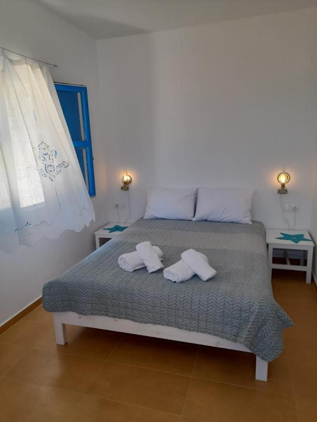Το Κυμα . Appartement Livadi  Buitenkant foto